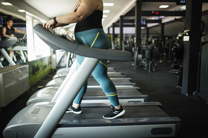 下半身肥胖怎么办，学会这些方法，告别粗腿肥臀