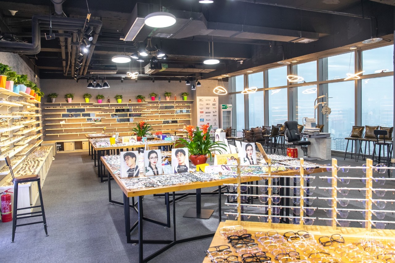 omg新眼镜,omg眼镜推荐