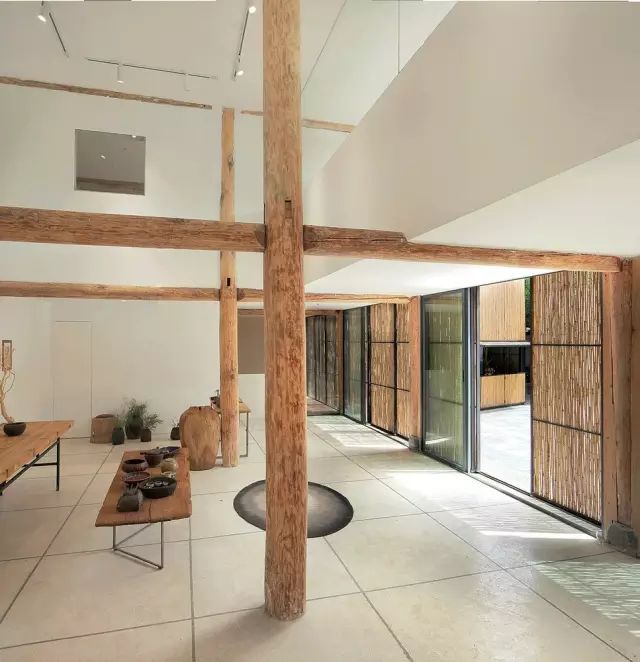 他在大理租下23个足球场大的地方，种菜、养牛、建农场日子过成诗