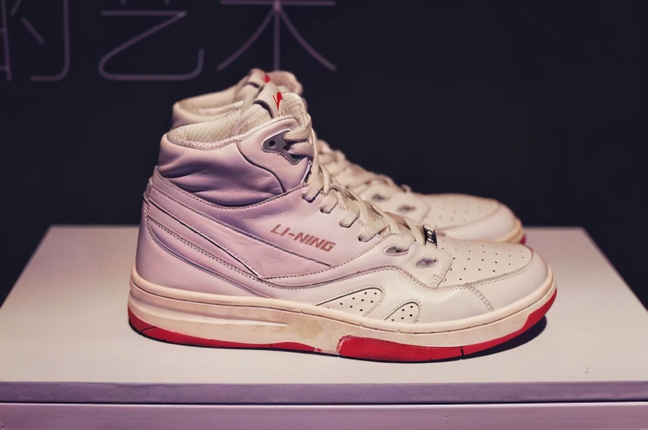 200元的李宁板鞋怎么样,李宁十大高颜值性价比板鞋