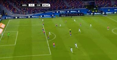 世预赛阿根廷vs乌拉圭梅西破门,阿根廷世预赛3连胜梅西角球中柱