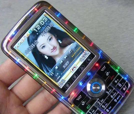 山寨机是小米消灭的吗,当年小米手机假的多不多