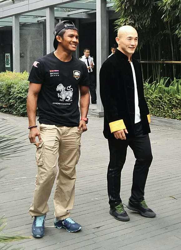 武僧一龙vs泰拳王播求,武僧一龙大战日本巨人