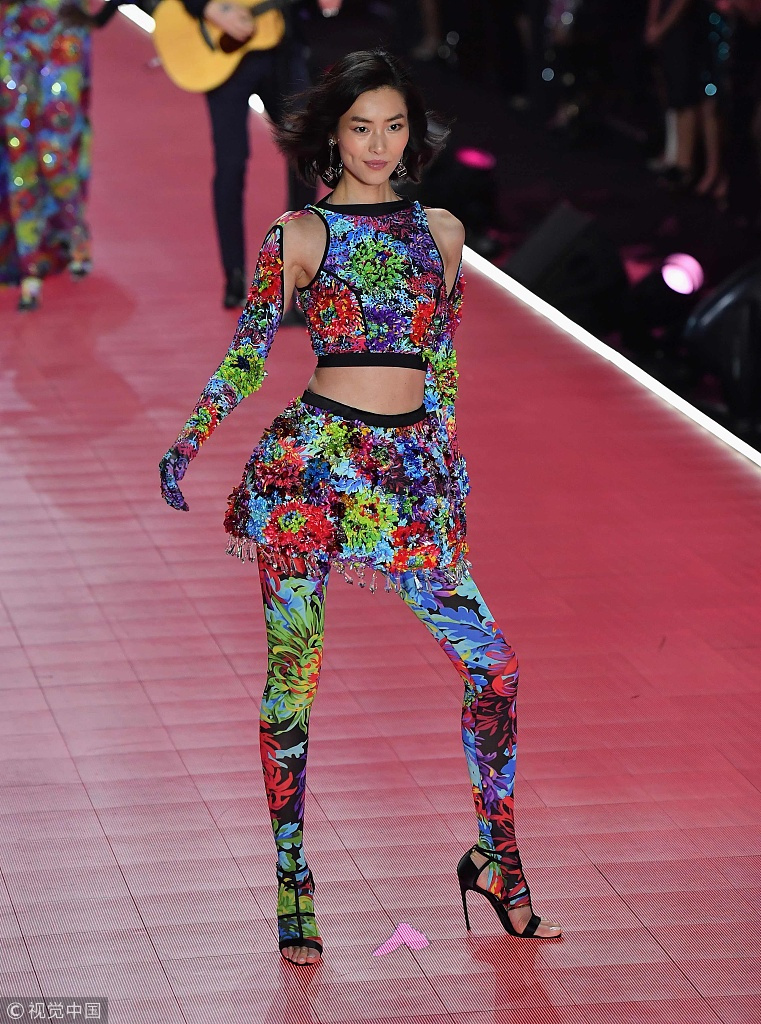 世界超模维密走秀图集,维密超模刘雯图集