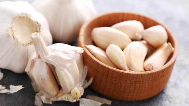 大蒜的这些用途你知道吗？解决了生活中的烦恼！进来学一学吧
