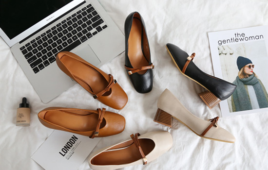 鞋跟磨脚如何处理鞋子,穿鞋磨脚起泡了怎么办