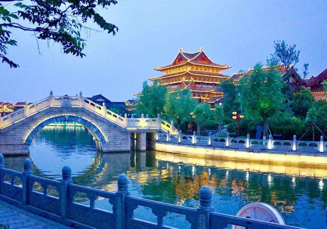 曾经的八朝古都、曾经的河南省省会，如今却沦落为一座四线小城