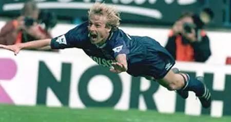 足坛经典庆祝动作,足坛十大庆祝动作