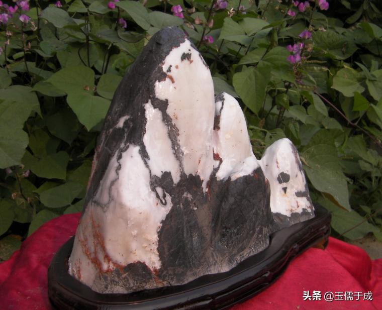 图解石英岩玉与翡翠的区别,石英岩玉和碳酸盐质玉哪个值钱