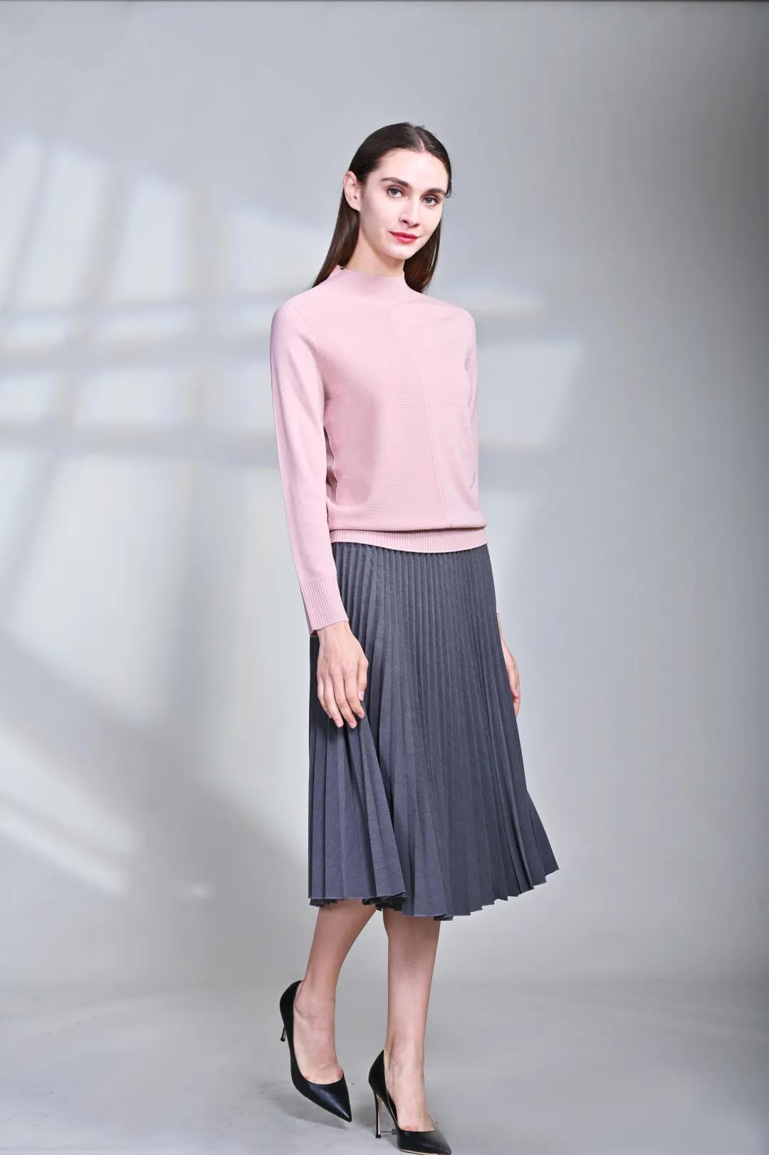 露凝寒意浓添衣多珍重