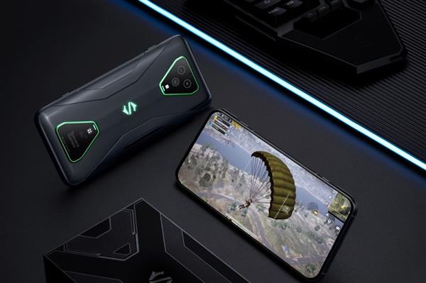 荣耀X20Max彩蛋登场那些年我们追过的巨屏手机