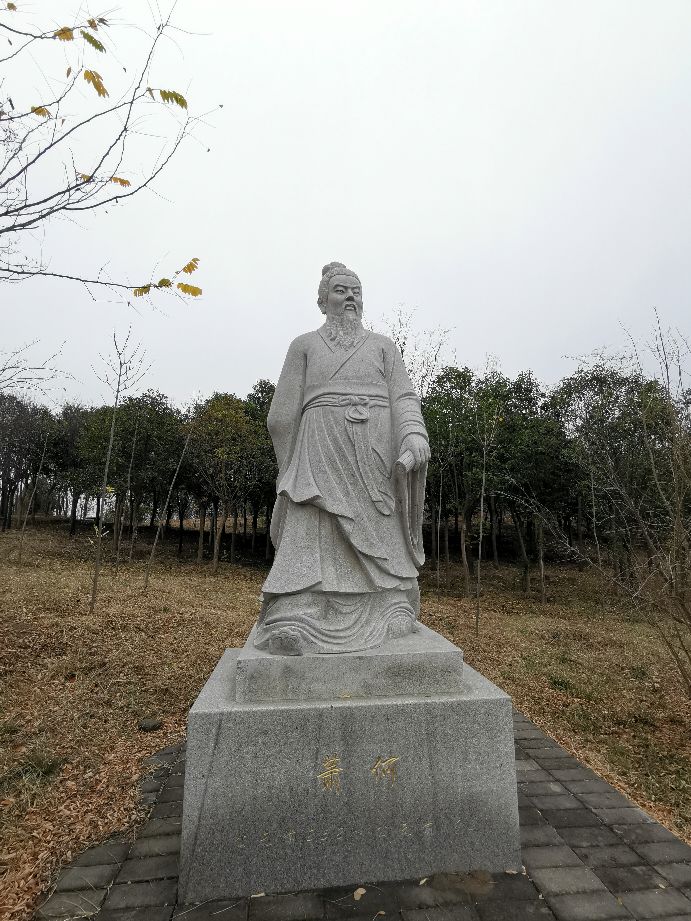 武官不怕死，文官不爱钱，人民安居乐业，百业兴旺，怎能不强盛？