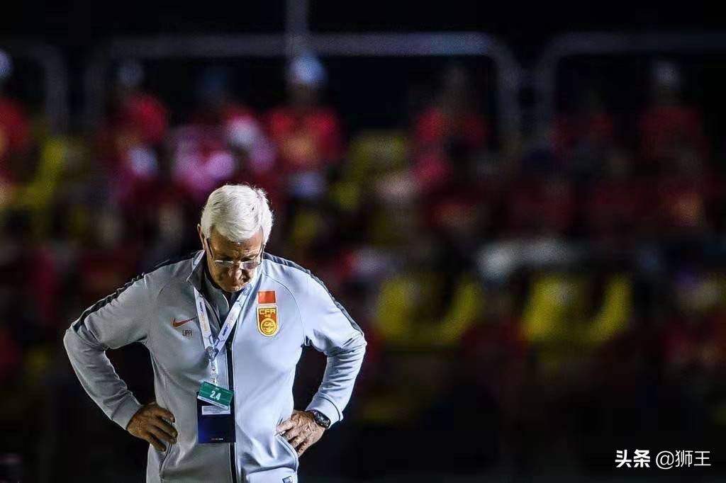 中国国足与菲律宾足球比赛,中国男足被越南击败网友段子