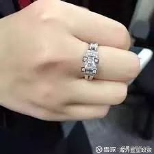 大妈乱带东西去澳洲被海关罚款,中国女游客入境被扣18天
