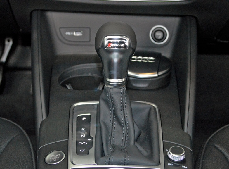 奥迪a3软顶敞篷落地价,奥迪a3敞篷和宝马2系敞篷怎么选