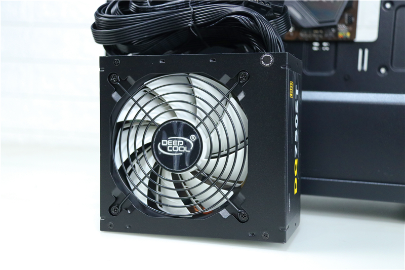 九州风神冰堡垒青春版水冷,九州风神玄冰55机箱配风扇