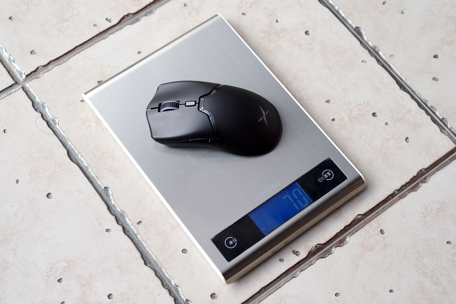 m800鼠标推荐,多彩m800无线双模鼠标