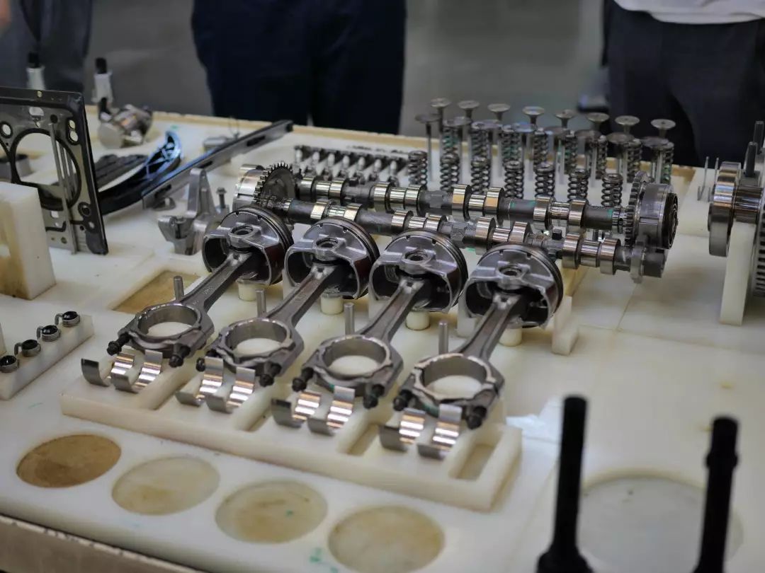 传祺gs8最新款什么发动机,2018款传祺gs8是什么发动机