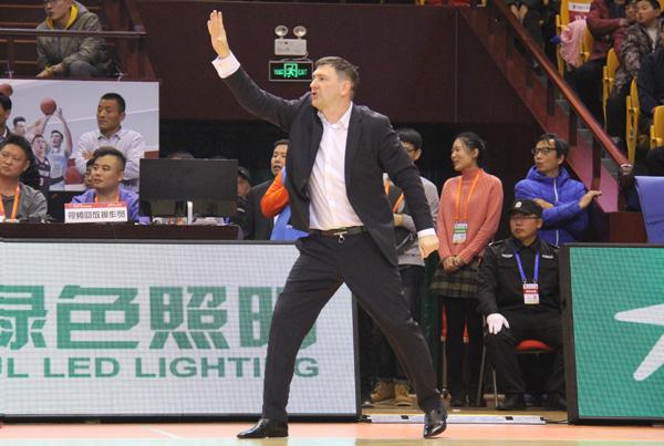 多年球迷看丁彦雨航事件：没有永远的兄弟篮球只有永远的己方利益