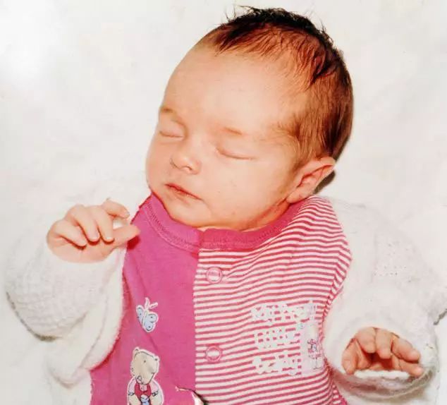 实拍吸毒人毒瘾发作,男女吸毒视频