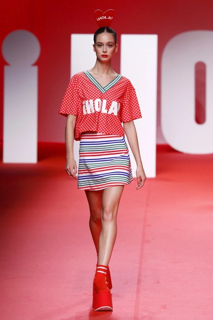 小胸怎么办,下胸弥补训练