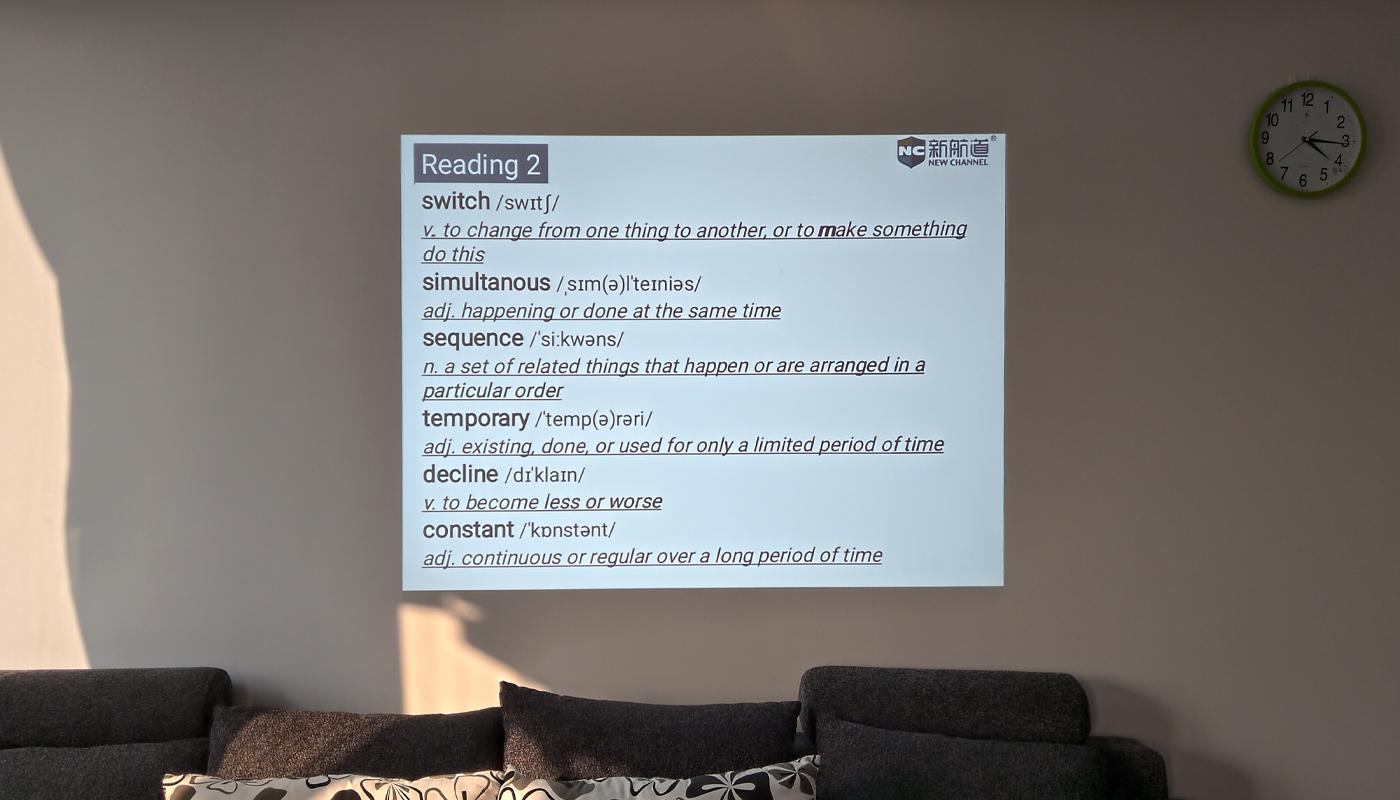 商务投影机有哪些功能,商务投影机家用效果好吗