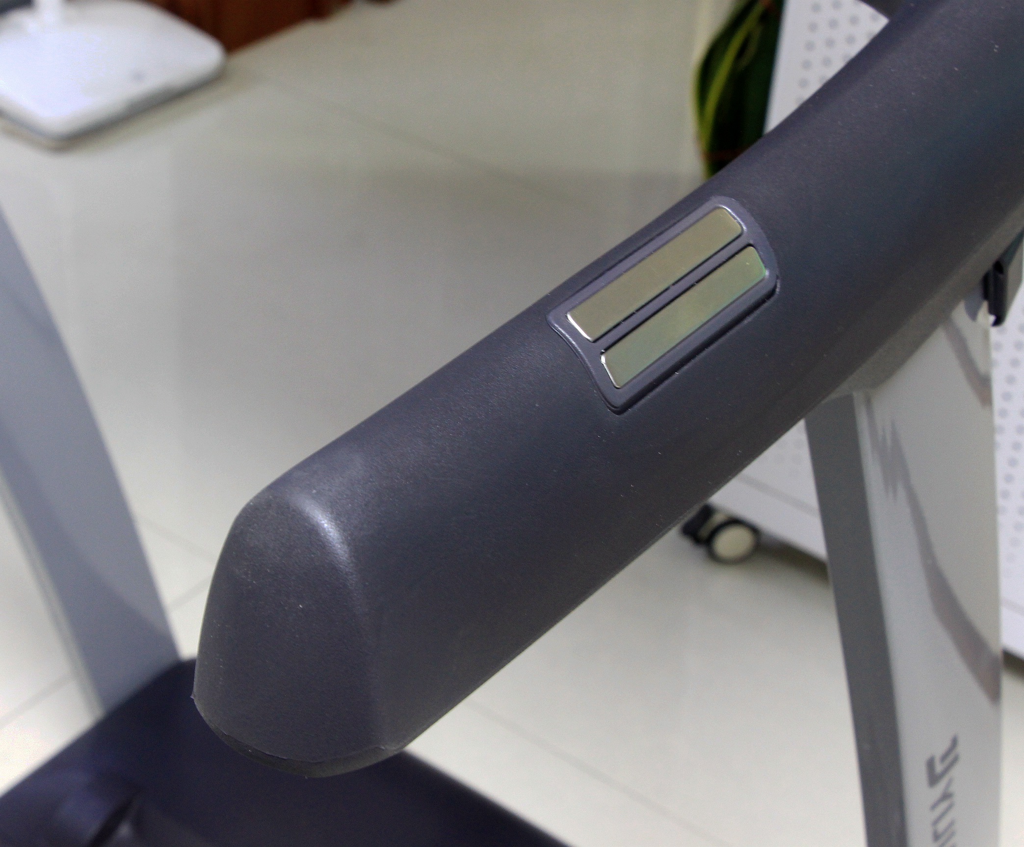 亿健跑步机最新款是哪个型号,亿健智能跑步机m1评测