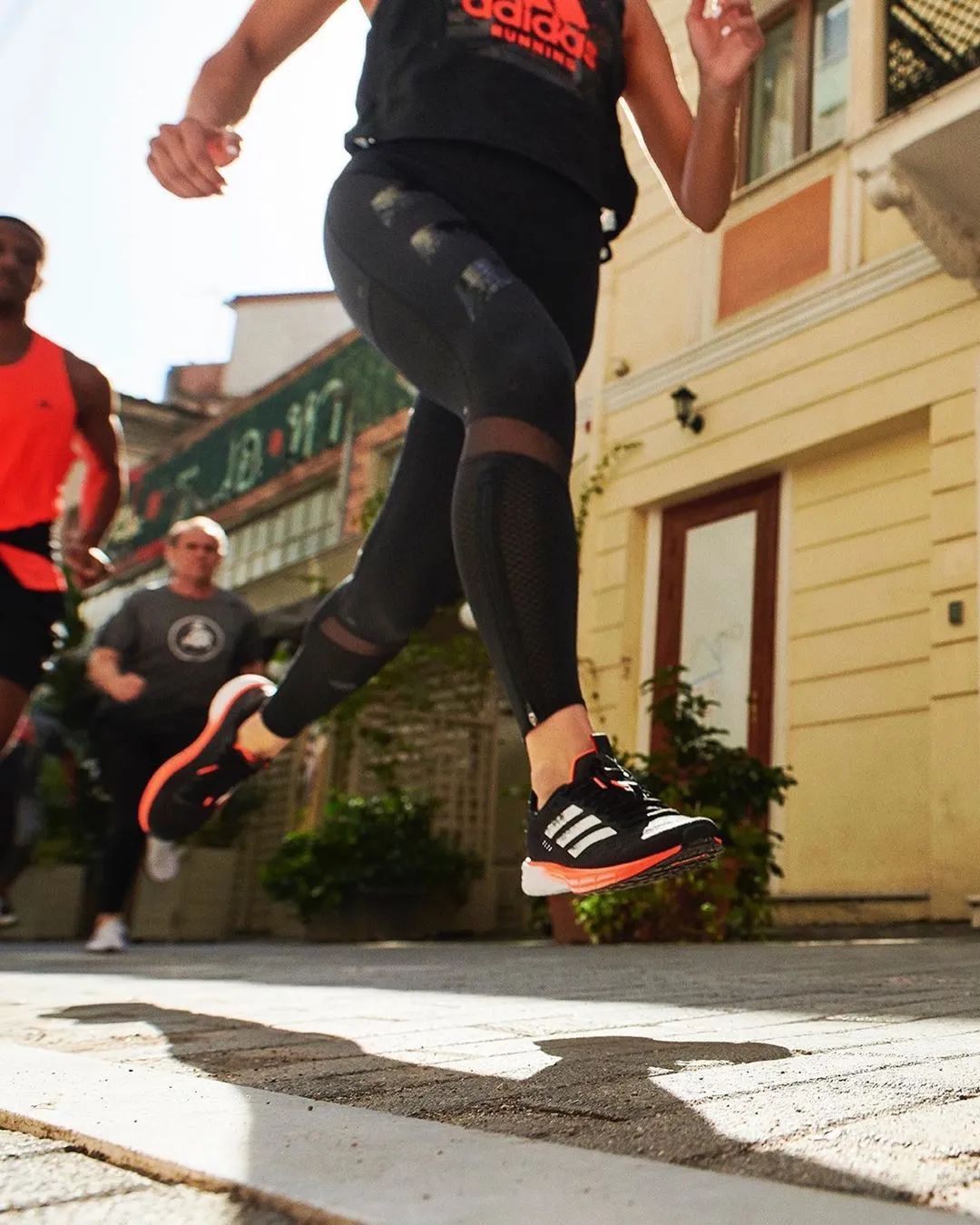 穿什么鞋跑步不磨脚,稳定性好又轻的跑鞋