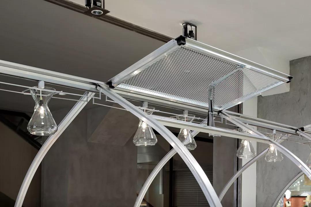 上海神秘咖啡品牌%Arabica，日本设计师青山周平、佐藤大亲自操刀