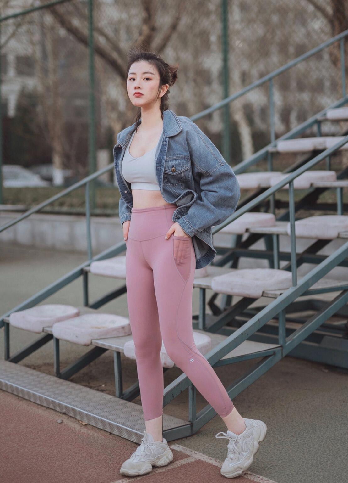 今年最火的形体裤,形体裤高腰提臀