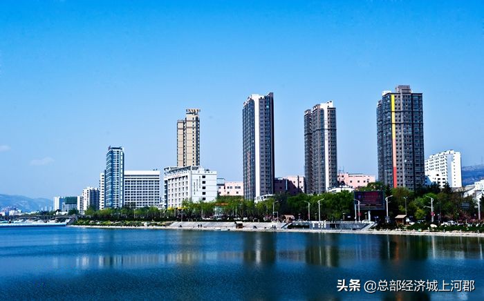 顶级一线河景房,一线河景房诗意生活依河而居