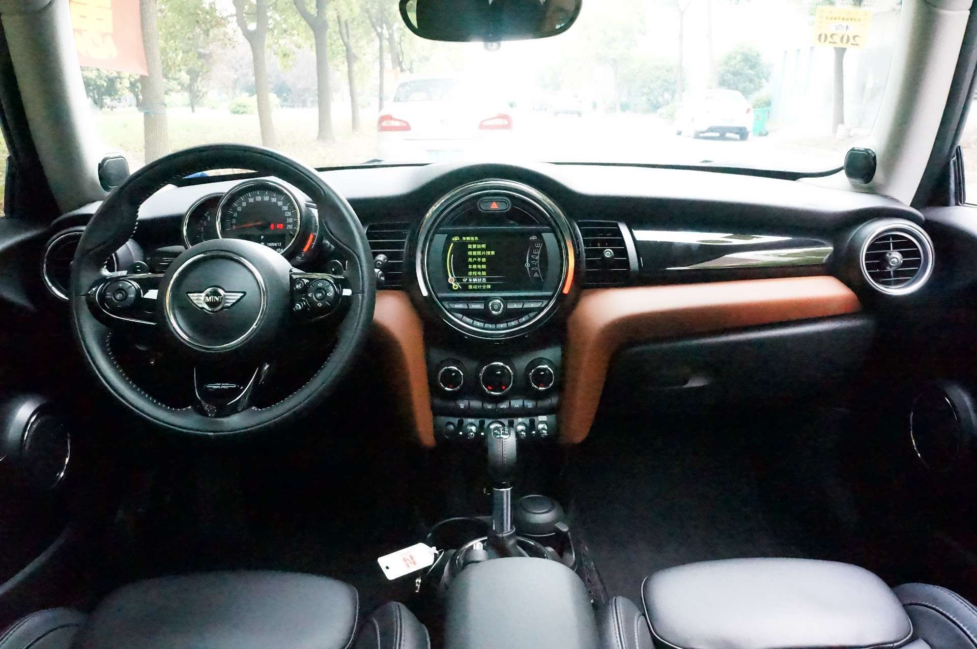 13年的6万公里mini二手车值得买吗,3万公里二手mini