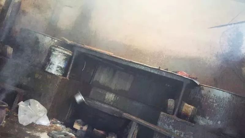 驴肉火烧吃着不香是不是假的,驴肉火烧到底哪里是正宗