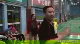 羽毛球基本动作文字介绍,羽毛球的动作描写