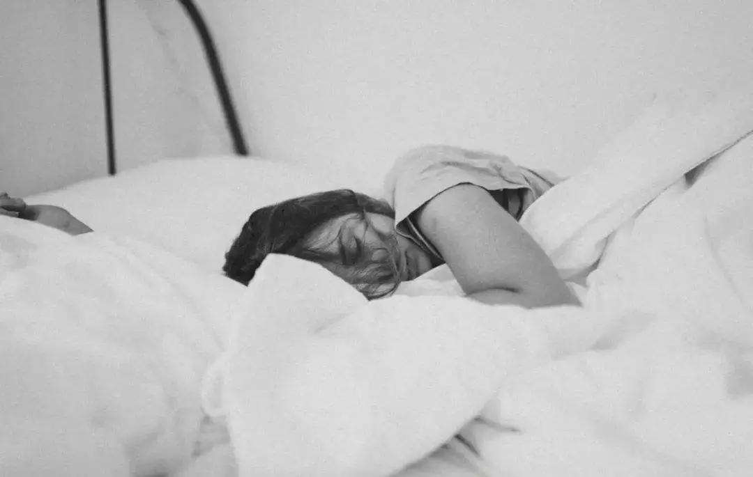 胎儿停育的表现有哪些？都是由什么原因导致，宝妈要怎样预防呢？