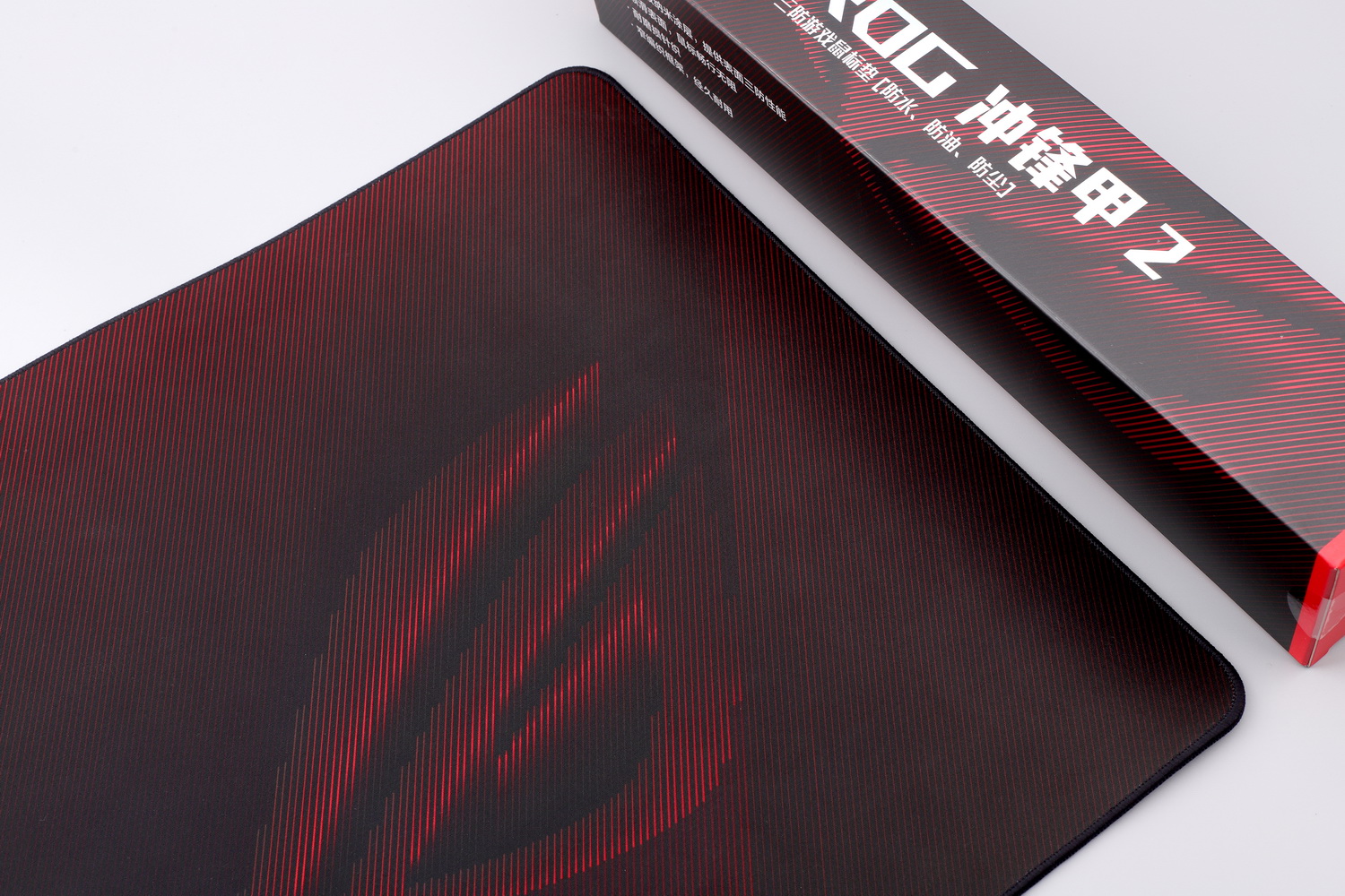 rog月刃搭配什么鼠标垫,多少尺寸的rog鼠标垫最适合打游戏