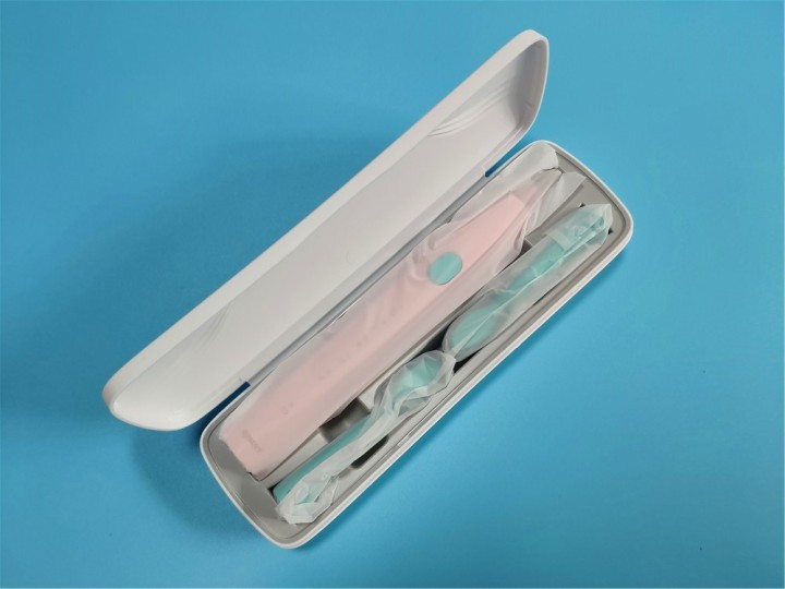 电动牙刷测评超声波震动清洁牙齿,声波电动牙刷c1评测