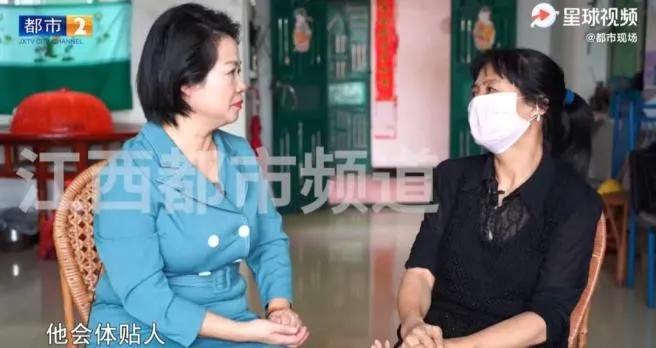 60岁大妈跟靳东谈恋爱,61岁大妈与靳东相恋后续