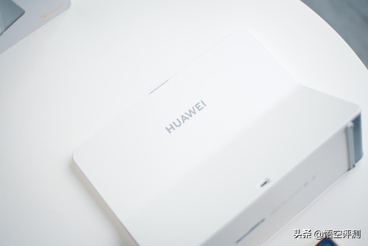 华为首款儿童专用学习产品！强悍鸿蒙系统：小精灵学习智慧屏评测