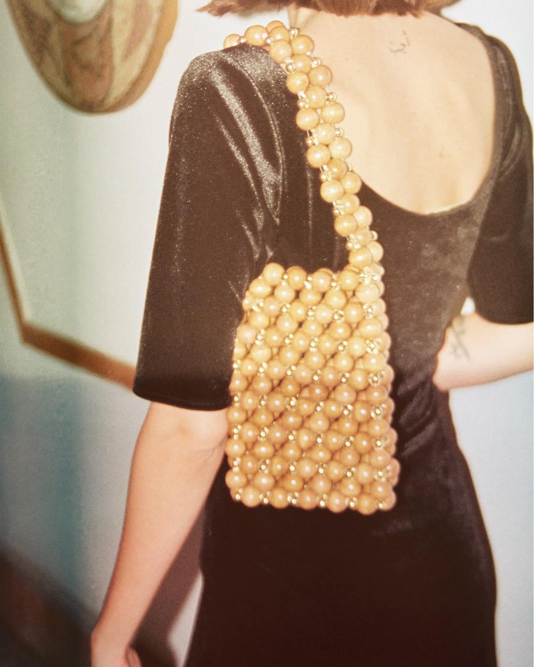 今年最火的百搭腋下包,今年最火的腋下包高端大气