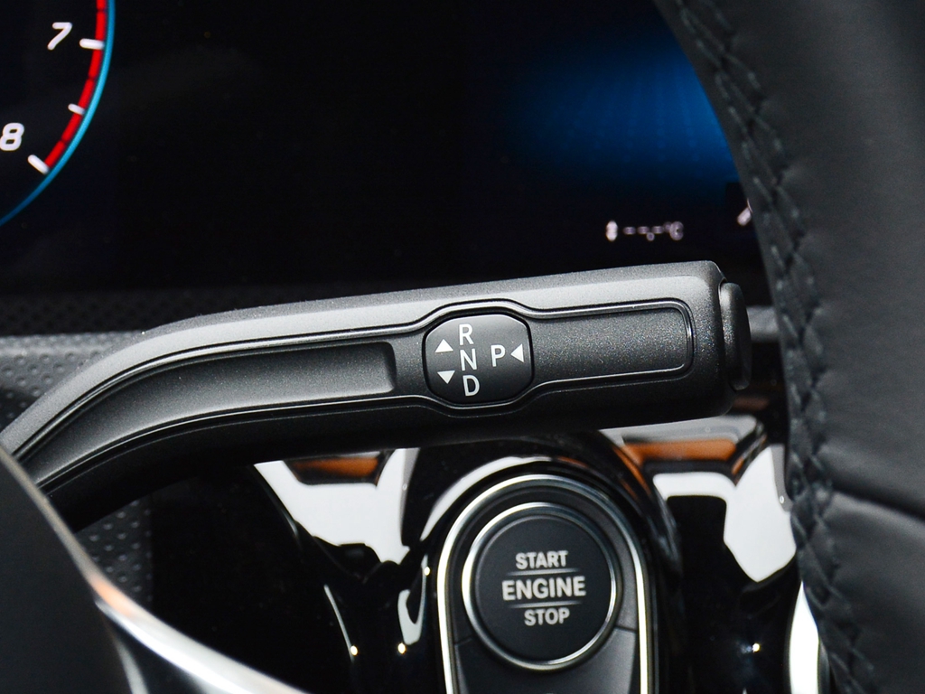 奔驰b级2022款有什么颜色,奔驰两厢a和b级车怎么选