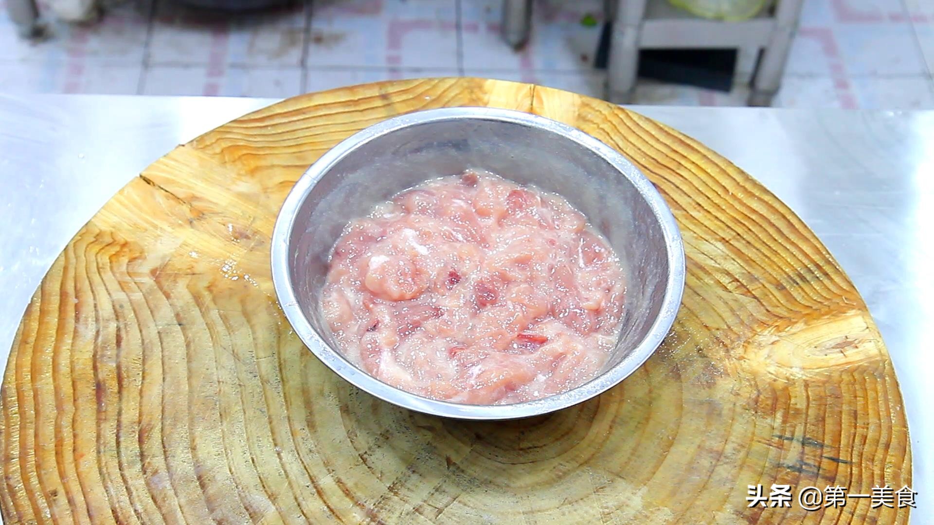 这才是水煮肉片正宗的做法,最好吃水煮肉片做法