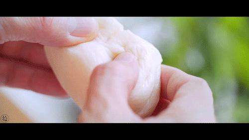 鲜肉包应该怎么做馅儿,牛奶肉包的做法