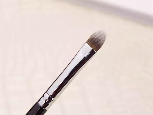 我都不敢想象化完妆后有多好看,化完妆丑了