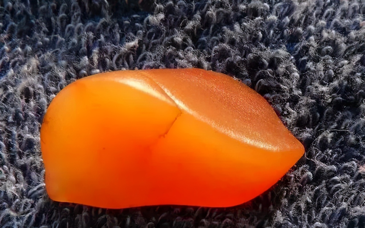 乌尔禾金丝玉升值,金丝玉升值空间