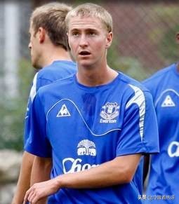 疫情期间国外足球运动员,埃弗顿抗击疫情图片