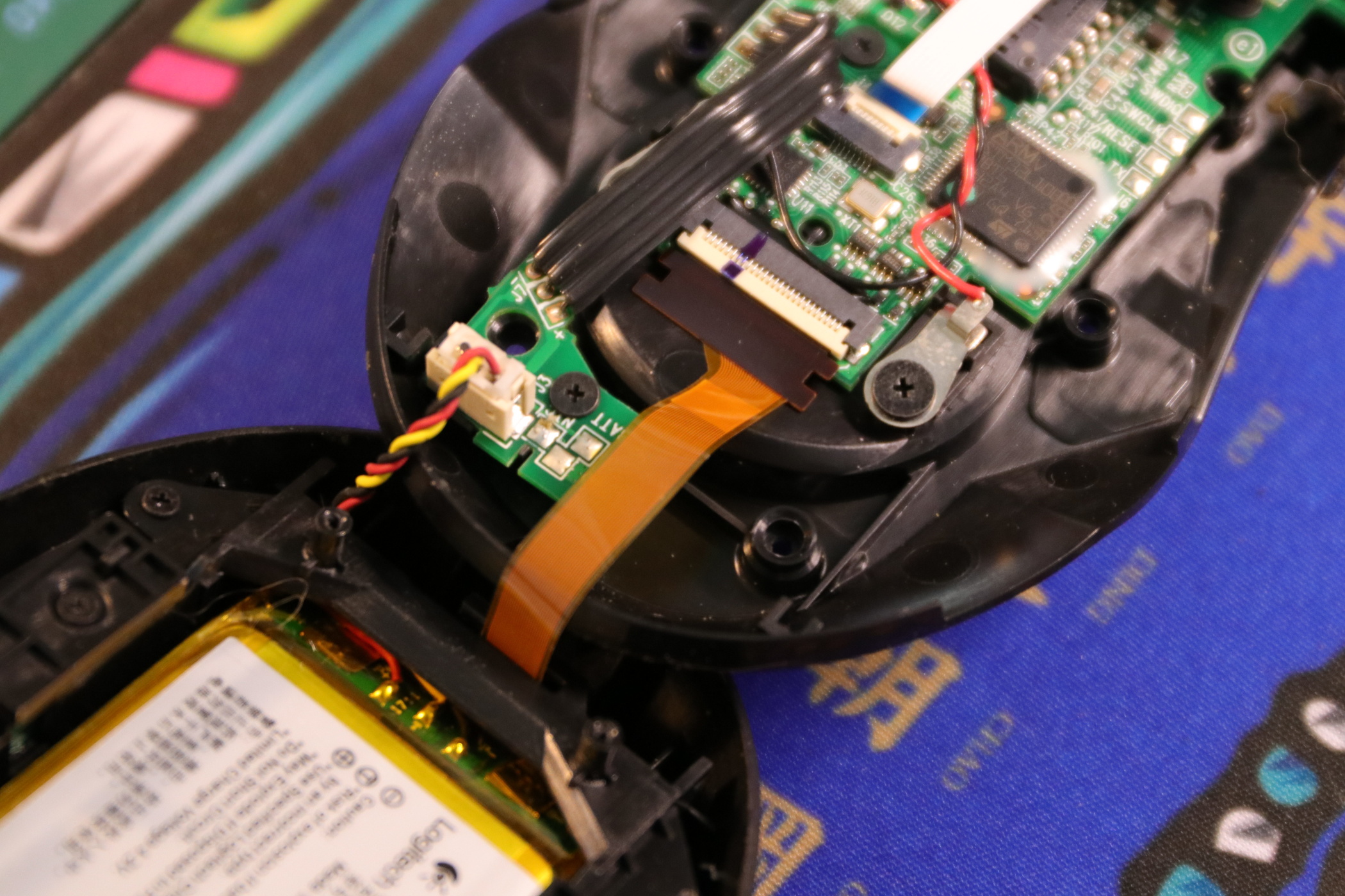 罗技无线游戏鼠标g304和g903,罗技g903鼠标拆卸教程