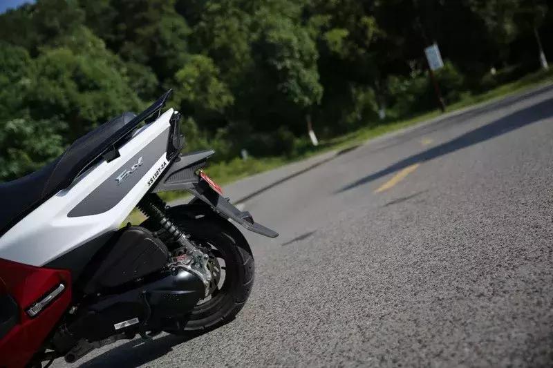 三阳fnx踏板摩托车全系列,三阳最新款150踏板摩托车测试