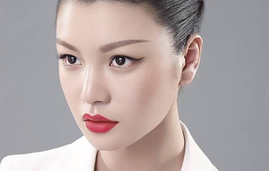 现在最流行的眉毛颜色是什么颜色,现在流行哪种眉毛比较好看