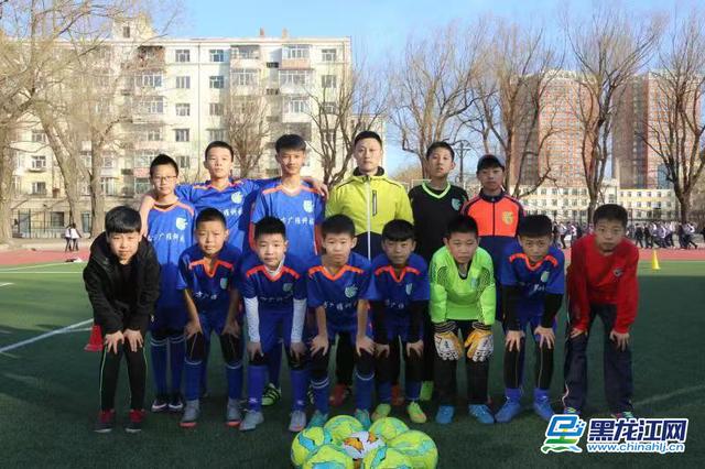 首批校园足球特色学校名单,中国校园足球特色学校牌匾